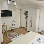 Panzió La Mansarda