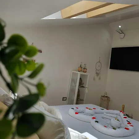 Bed & Breakfast La Mansarda 4*