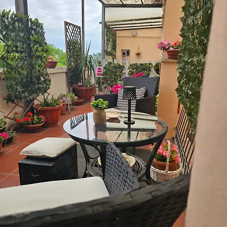 La Mansarda Couette-café 4*