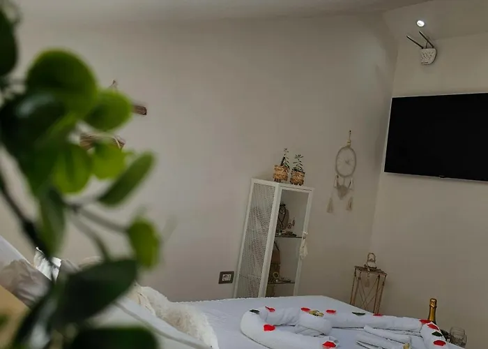 ベッド・アンド・ブレックファスト La Mansarda 4*